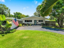 13800 SW 78th Pl in Palmetto Bay, FL - Building Photo