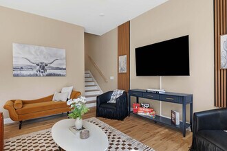 550 Rosedale Ave in Nashville, TN - Foto de edificio - Building Photo