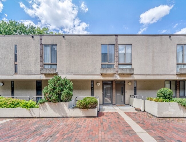 2218 Clove Terrace in Baltimore, MD - Building Photo - Building Photo