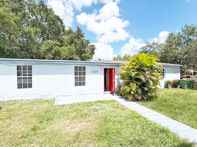 13325 NW 17th Ave in Miami, FL - Building Photo - Building Photo