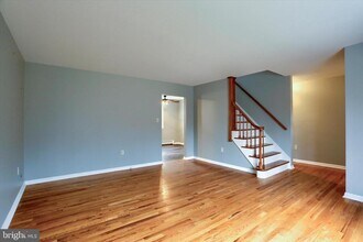 685 Knight Rd in Harrisburg, PA - Building Photo - Building Photo