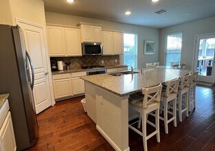 71 Pioneer Canyon Pl in Tomball, TX - Building Photo - Building Photo