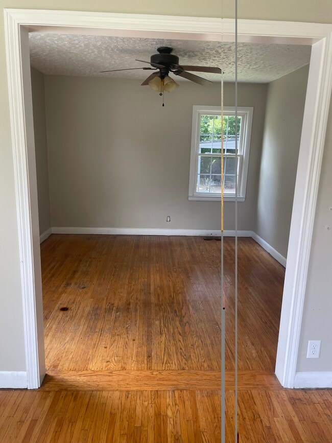 622 Harris Plz in Louisville, KY - Foto de edificio - Building Photo