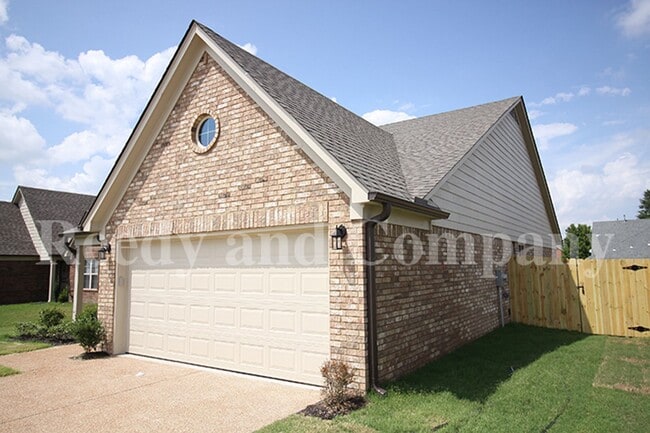9120 Mallard Park Blvd in Walls, MS - Building Photo - Building Photo