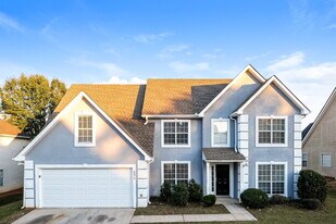 8079 Clearview Cir in Riverdale, GA - Building Photo