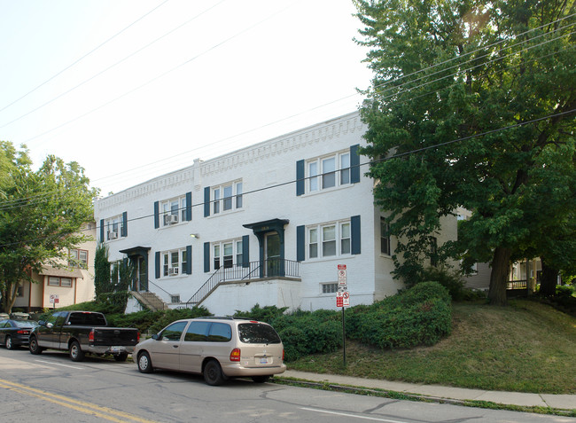 2378-2382 Neil Ave in Columbus, OH - Foto de edificio - Building Photo