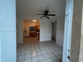 2784 SW 14th St in Fort Lauderdale, FL - Building Photo - Building Photo