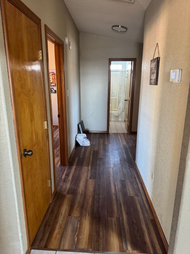 property at 2201 Mesa Ln