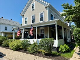123 Court St in Plymouth, MA - Building Photo