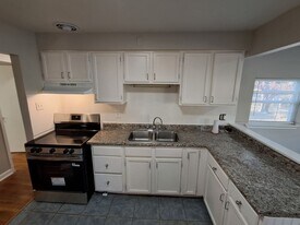 1009 Roxton Dr in St. Louis, MO - Building Photo