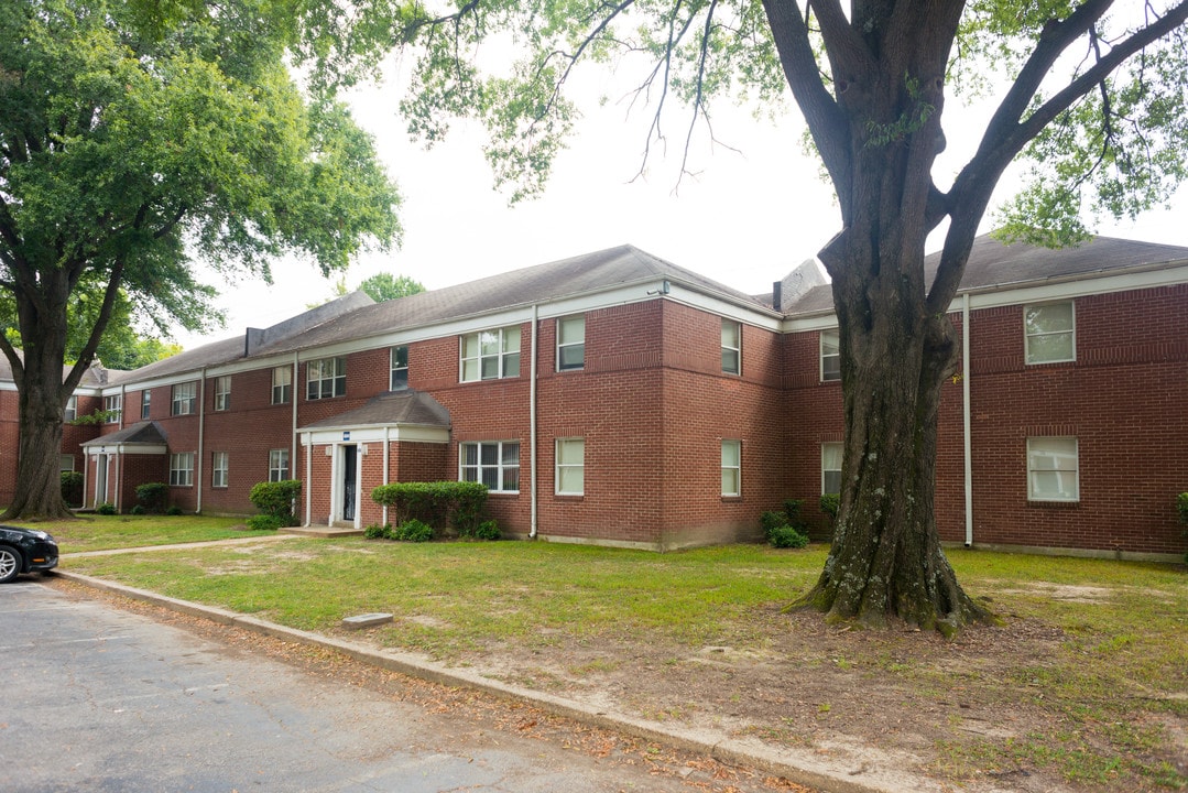 Navy Road Apartments in Millington, TN - Building Photo