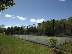 19 Bayberry Dr, Unit 4 in Sharon, MA - Building Photo - Building Photo