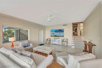 2258 Gulf Shore Blvd N in Naples, FL - Building Photo - Building Photo