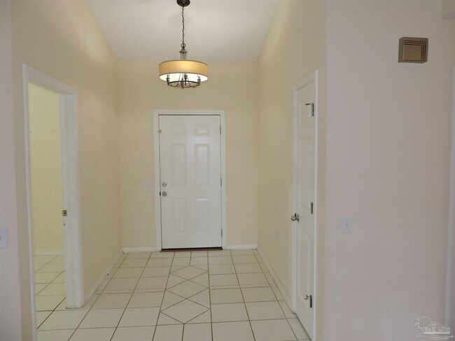 2319 Brightview Pl in Gonzalez, FL - Building Photo - Building Photo
