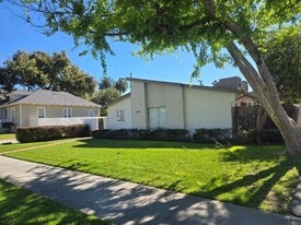 4360 Tenth St, Unit 2 in Riverside, CA - Building Photo