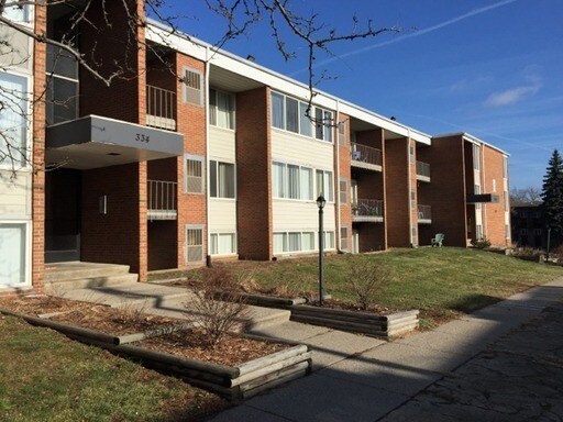 Ambassador West Apartments in Ypsilanti, MI - Building Photo - Building Photo