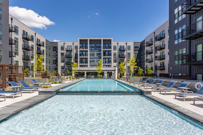 Oxbow in Nashville, TN - Building Photo - Building Photo