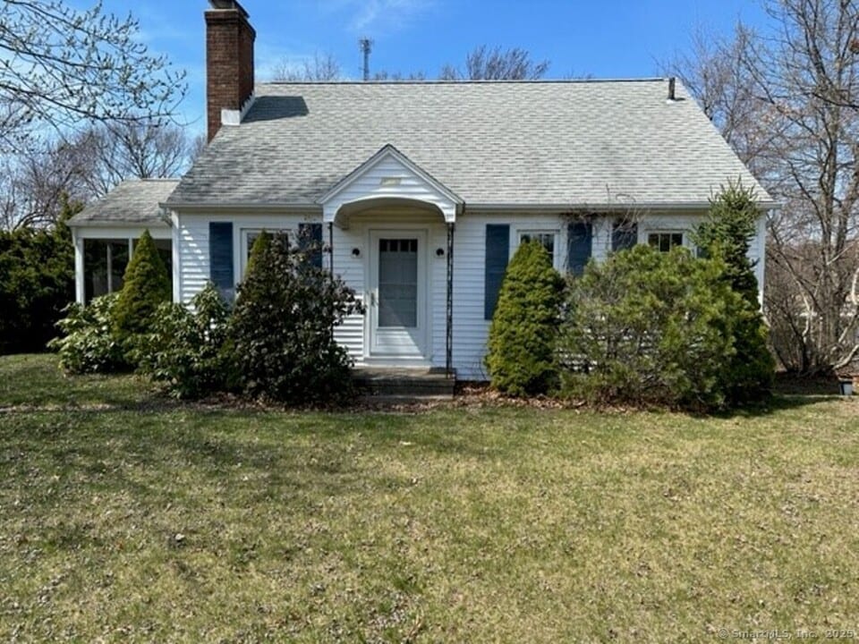 1241 Wolcott Rd in Wolcott, CT - Building Photo