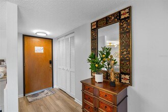 2583 Countryside Blvd in Clearwater, FL - Building Photo - Building Photo