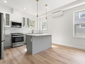 30 Howland St in Boston, MA - Building Photo - Building Photo