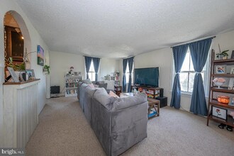 11 Maple Ave in Paoli, PA - Building Photo - Building Photo