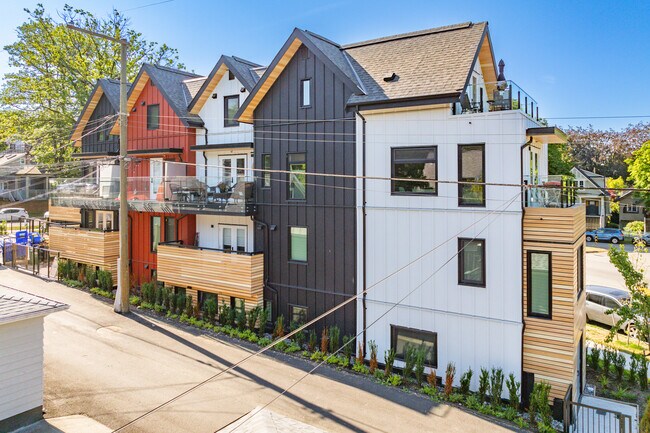 Kitsilano Diversion in Vancouver, BC - Building Photo - Building Photo