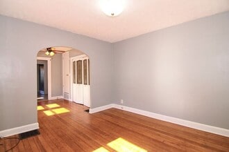 4939 W 11th St in Indianapolis, IN - Building Photo - Building Photo
