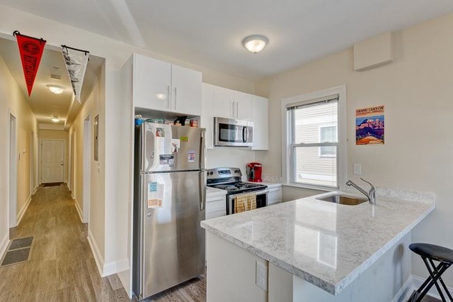 30 Hillside St, Unit 1