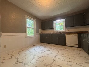 827 E Dale St in Springfield, MO - Building Photo - Building Photo