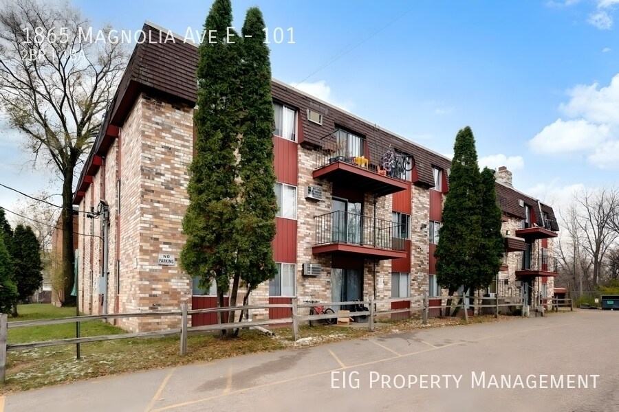 1865 Magnolia Ave E-Unit -101 in St. Paul, MN - Building Photo
