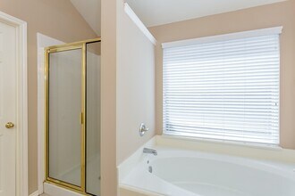 21915 Rivergate Ct in Richmond, TX - Building Photo - Building Photo