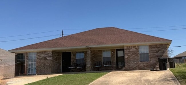 property at 3606 Littleleaf Dr