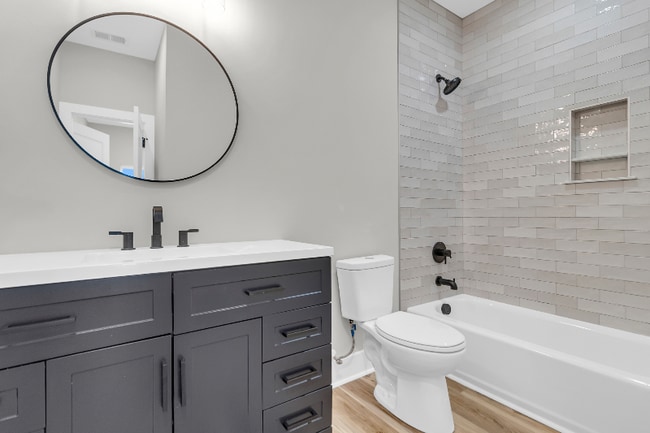 property at 2007 Arbutus Ave