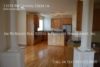 11078 NW Crystal Creek Ln in Portland, OR - Building Photo - Building Photo