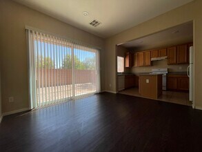 8759 Early Horizon Dr in Las Vegas, NV - Building Photo - Building Photo