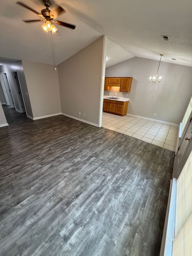 property at 194 Painter Rd NE
