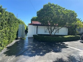 4311 SW 104th Ct in Miami, FL - Building Photo - Building Photo
