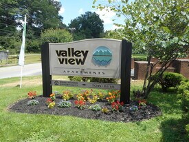 Valley View Apartments in Corbin, KY - Building Photo