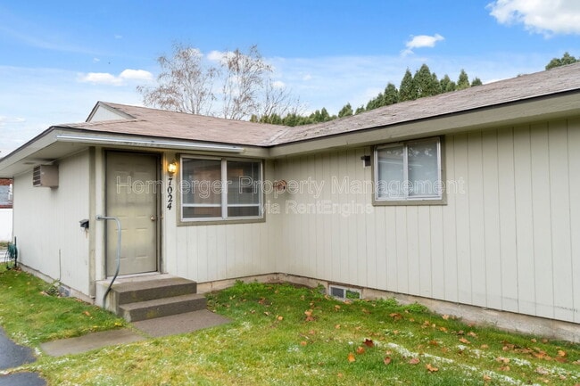 property at 7024 N Wiscomb St