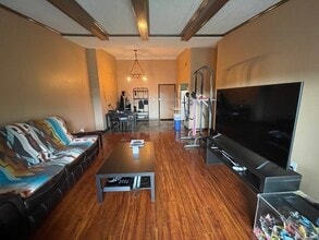 44 Broadlawn Dr in Newton, MA - Building Photo - Building Photo