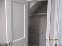 909 St Dunstans Rd photo'