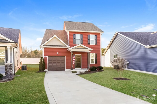 property at 285 Bella Sq