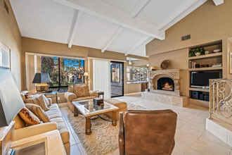 74996 Tahoe Cir in Indian Wells, CA - Foto de edificio - Building Photo