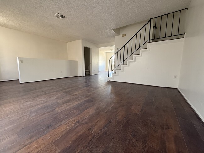 225 S Curtis Ave in Alhambra, CA - Building Photo - Building Photo