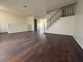 225 S Curtis Ave in Alhambra, CA - Building Photo - Building Photo