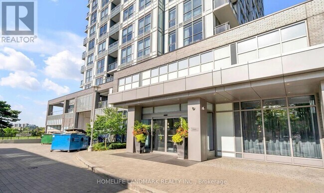 18-1918 Graydon Hall Dr in Toronto, ON - Building Photo - Building Photo