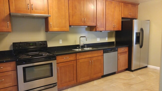 995 E William St, Unit 995