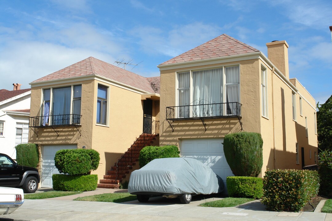 564-568 57th St in Oakland, CA - Foto de edificio