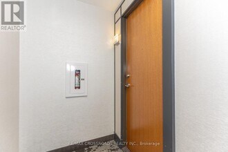 30 Shore Breeze Dr in Toronto, ON - Building Photo - Building Photo