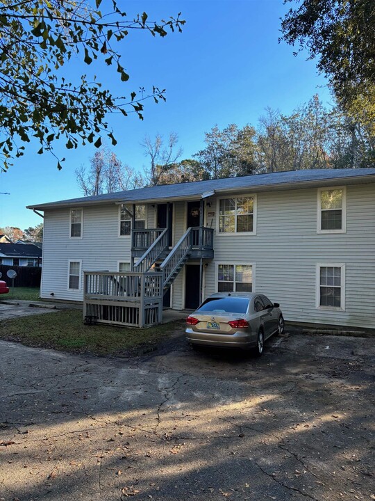 2555 Chateau Ln in Tallahassee, FL - Building Photo